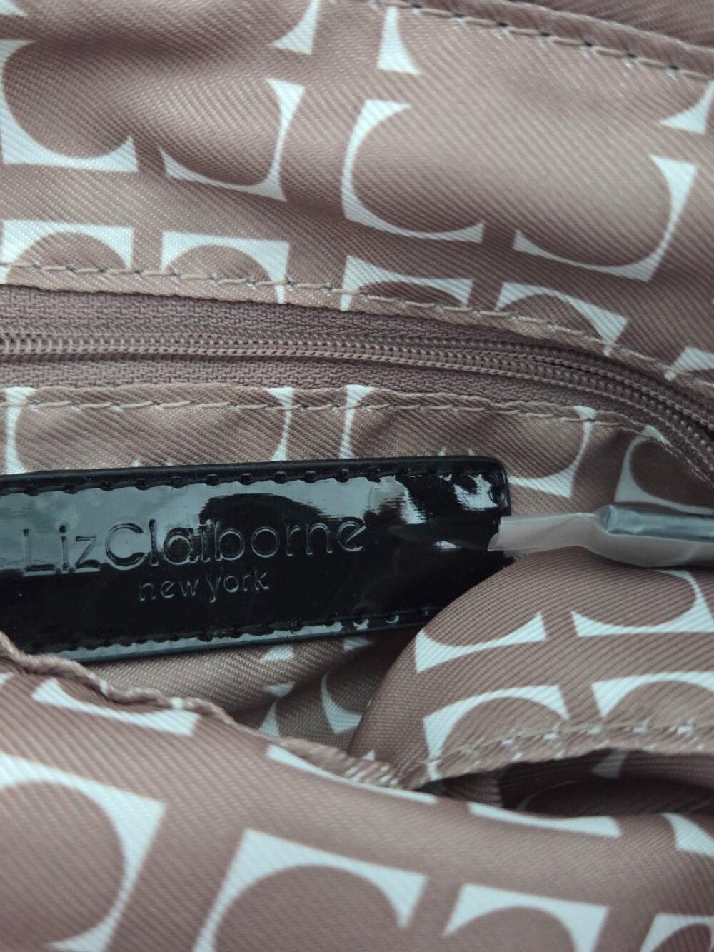 NWOT Quilted Navy Blue Bag - Picture 5 of 8